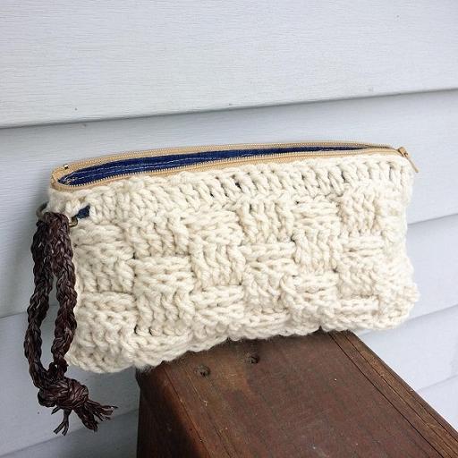 Crochet Purse logo