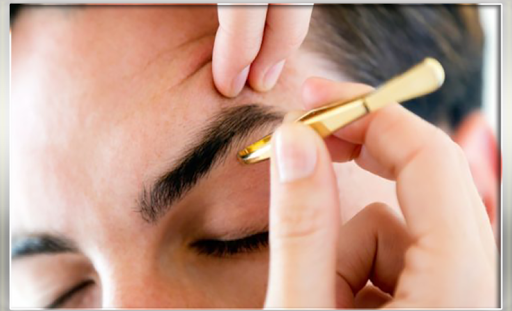 Perfect eyebrows man