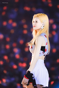Captura de Pantalla 3 Sana from Twice Wallpapers android