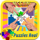 Jigsaw puzzles real icon