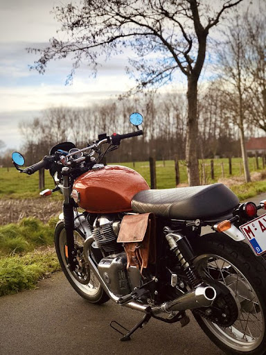 Royal Enfield Interceptor 650 Wallpapers