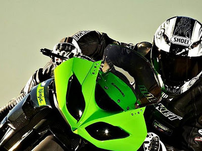 √70以上 kawasaki バイク 壁�� 208363-Iphone 壁紙 バイク カワサキ
