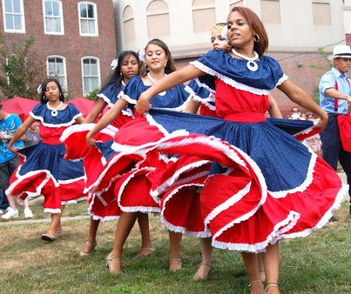 Trajes Tipicos Dominicanos