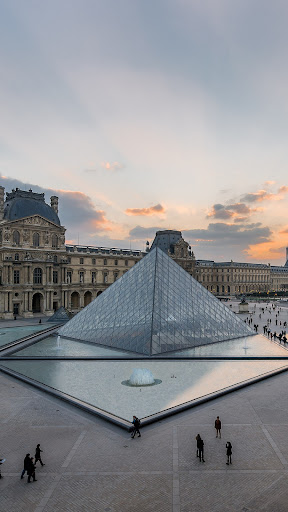 Louvre Museum Wallpapers Screen 3