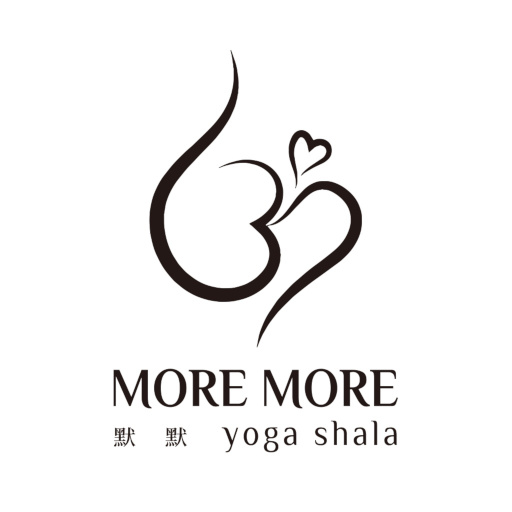 默默瑜珈 logo