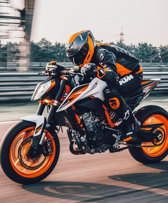 KTM 1290 Super Duke Wallpapers by Car Wallpapers Collection - (Android  Apps) — AppAgg