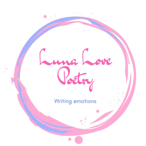 Luna Vallefuoco logo