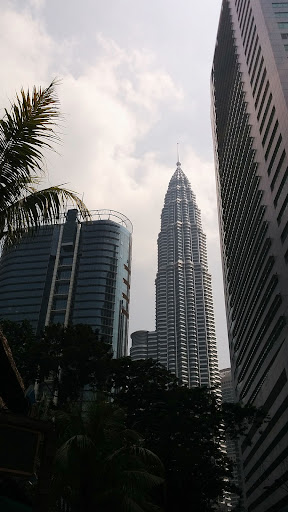 Petronas Towers Malaysia Screen 2