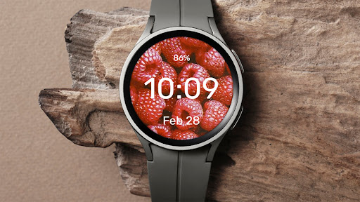 Coveted Raspberry - Watch Face screenshot 1