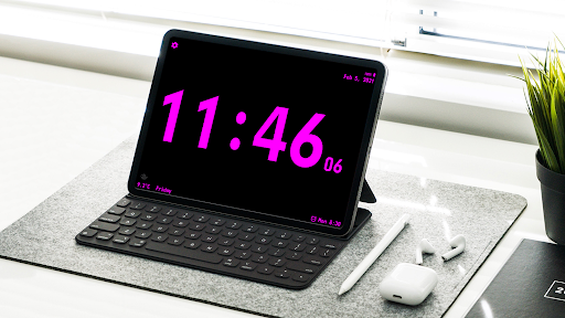 Screenshot of Huge Digital Clock Pro