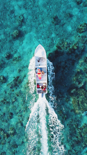 Speed Boat Wallpapers Screen 2