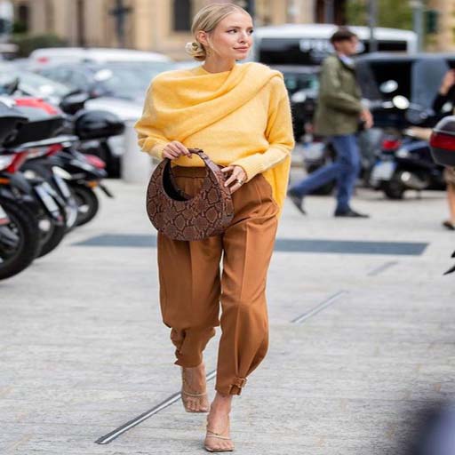 Street Style Women Fashion logo