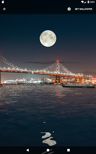 Moon Over Water Live Wallpaper - Personalization - apps