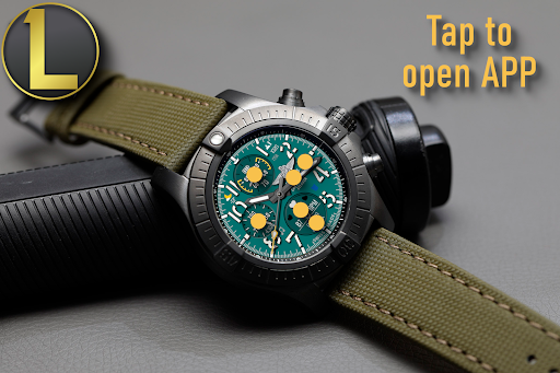 Breitling Avenger watch face