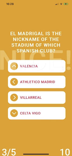 Screenshot of QuizSwipe Football