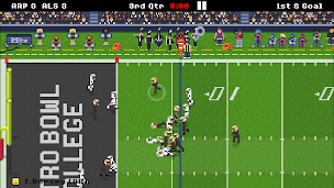 Retro Bowl College - Screenshot 1