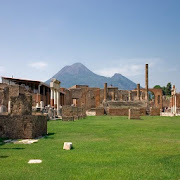 Top 10 Travel & Local Apps Like Pompei - Best Alternatives