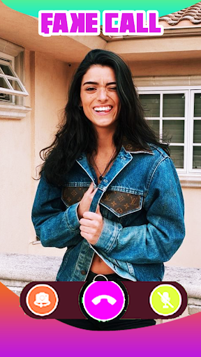 Dixie DAmelio Prank Fake Call Video