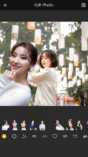 Selfie With Lee Sae-Rom