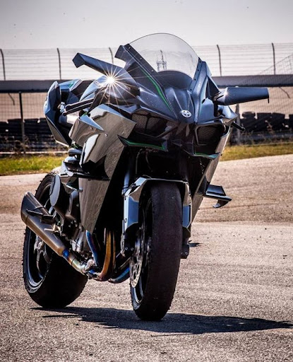 Kawasaki Ninja H2 SX Wallpaper Screen 2