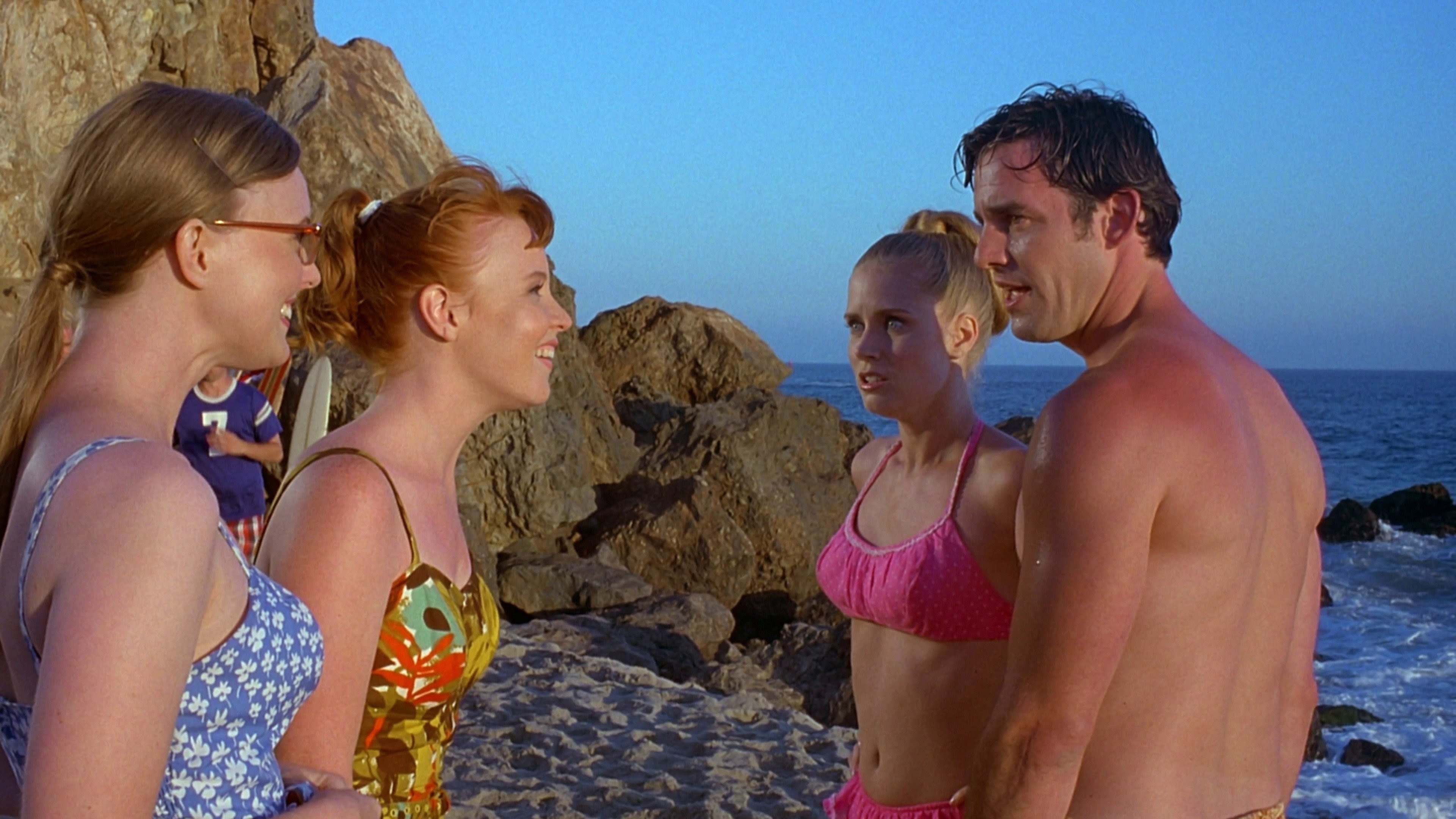 Комедия на море. Эми Адамс пляжный психоз. Amy Adams in Psycho Beach Party 2000. Amy Adams Party Psycho 2000.