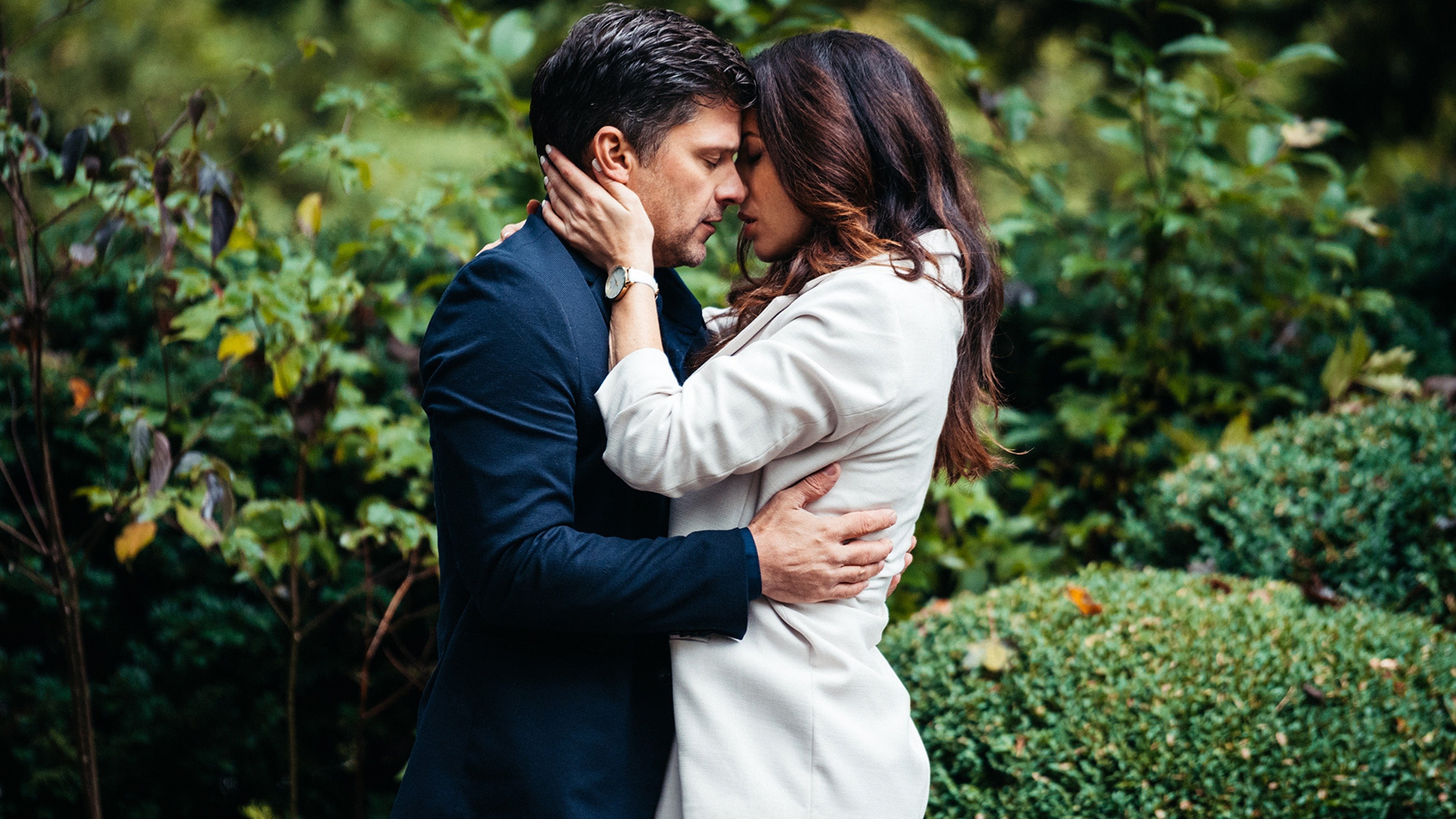 A country wedding watch online sale