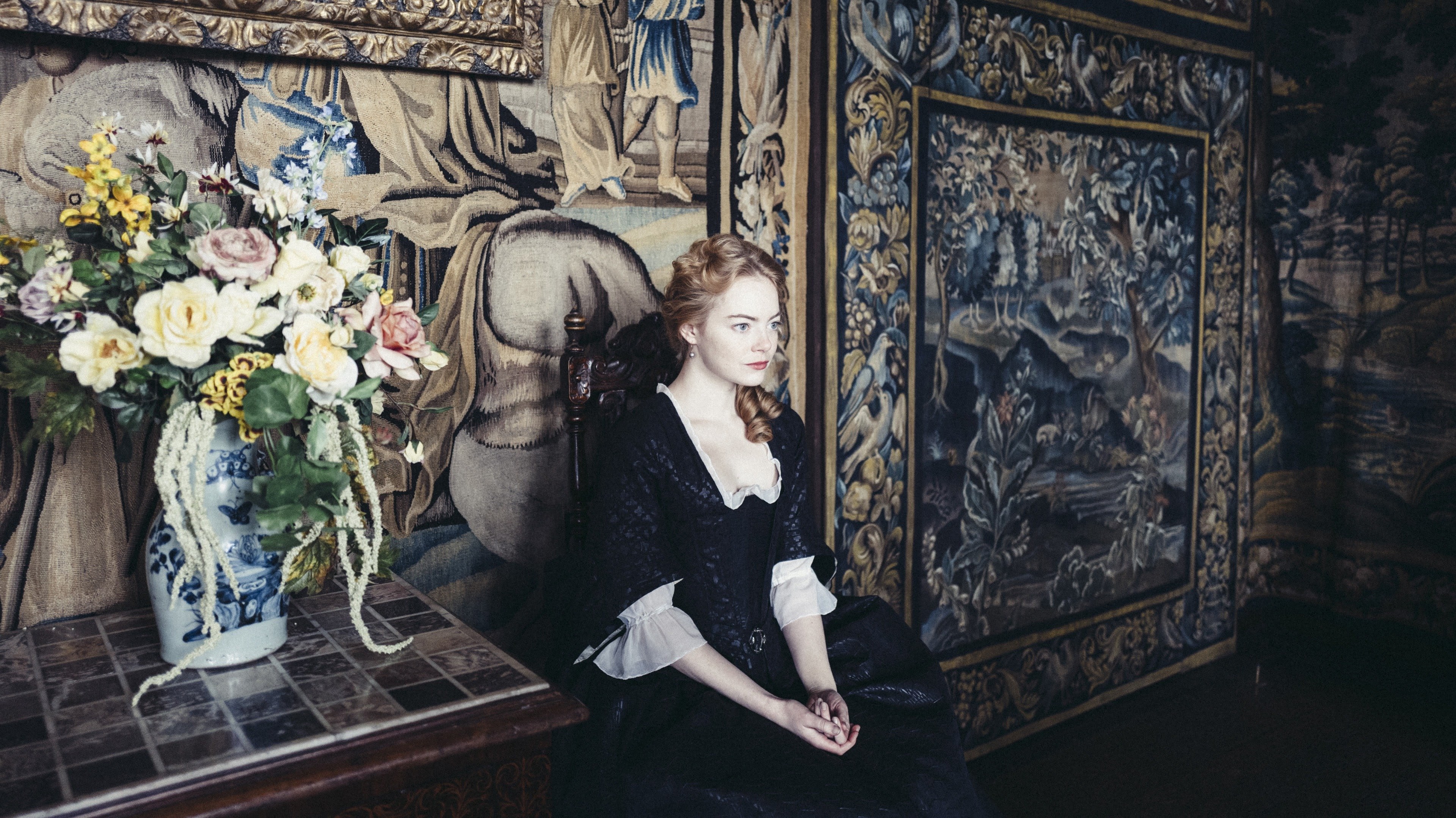 Watch The Favourite