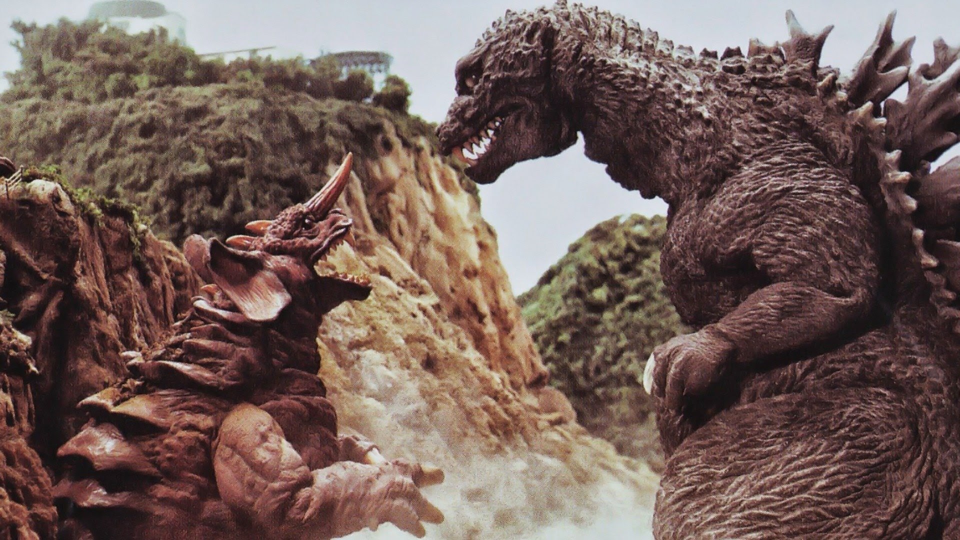 Godzilla full movie. Годзилла Мотра Кинг Гидора монстры атакуют 2001. Годзилла Кинг Гидора 2001. Годзилла Кинг Гидора 2001 Мотра.