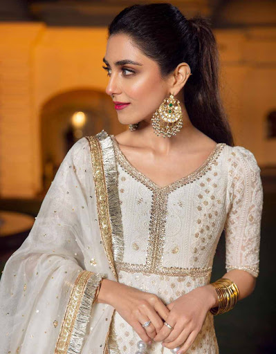 Maya Ali Wallpapers HD Screen 3