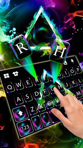Smoky Hipster Triangle Keyboar Screen 3