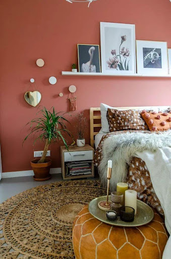 Rustic Bedroom Screen 2
