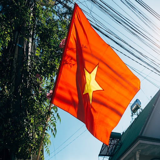 Vietnam Flag Wallpapers Screen 3