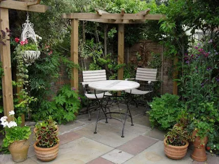 Small Courtyard Gardens