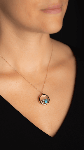 Coeur de Gem: Necklace of Love Screenshot 1 - AppWisp.com
