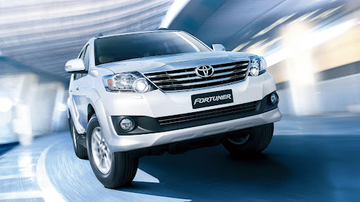 Toyota Fortuner Screen 3