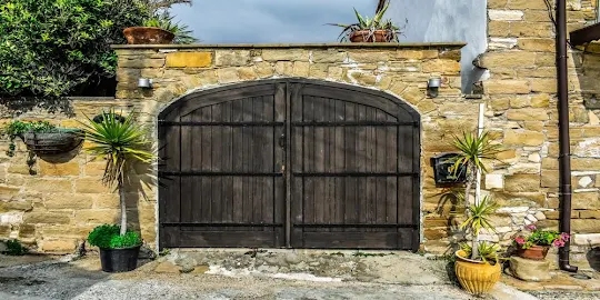 Wooden door design - Guide