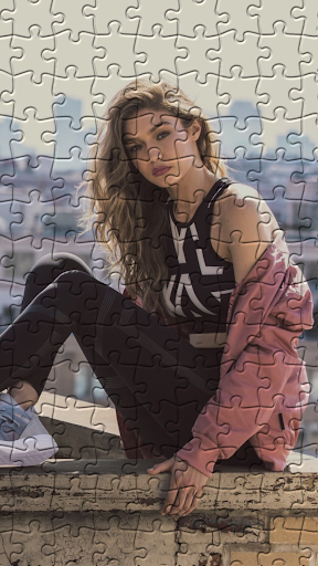 Gigi Hadid Jigsaw Puzzles Screen 2