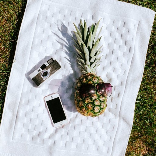 Pineapple Fruit Wallpapers logo