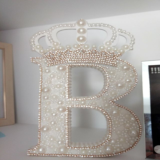 أسماء و كلمات وحروف مزخرفة