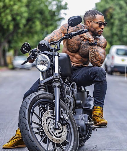 Biker Photoshoot Wallpapers Screen 2